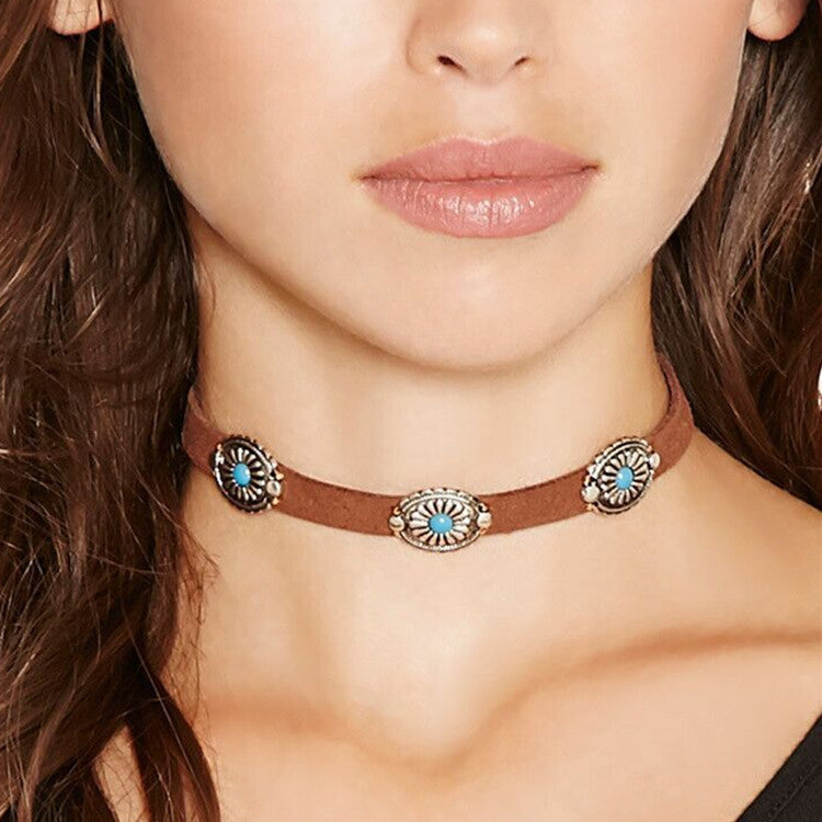 Wholesale Alloy Bohemian Faceplate Turquoise Pendant Necklace