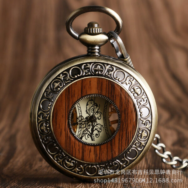 Wholesale Vintage Wooden Circle Skeleton Vintage Roman Numeral Manual Mechanical Alloy Pocket Watch