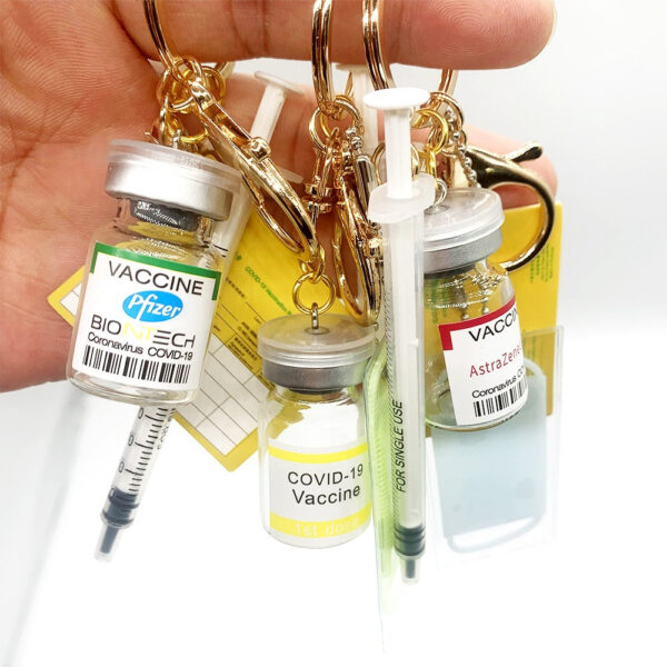 Wholesale Simulation Creative Medicine Bottle Vaccine Keychain