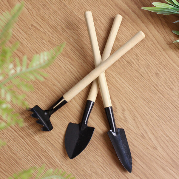Wholesale Mini Wooden Handle Gardening Tools Three-piece Set