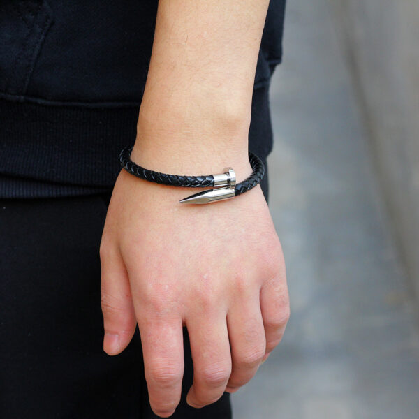 Wholesale Stainless Steel Nails Leather Bracelet