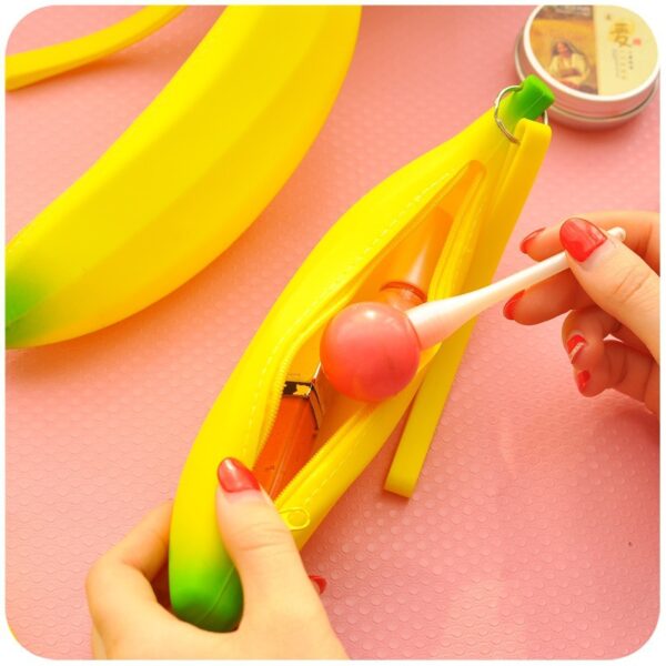 Wholesale Silicone Banana Zero Wallet Key Chain