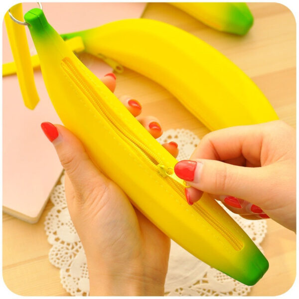 Wholesale Silicone Banana Zero Wallet Key Chain