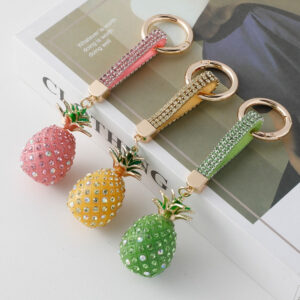 Wholesale Creative Cute Diamond-encrusted Alloy Rhinestone Three-dimensional Pineapple Keychain