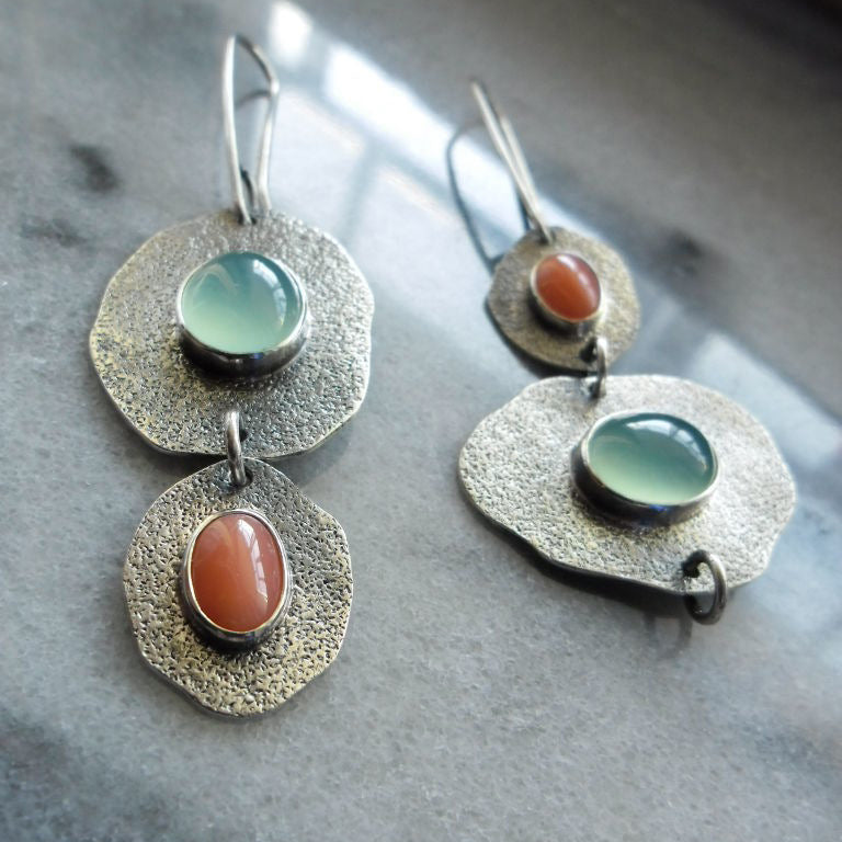 Wholesale Bohemian Mint Chalcedony Metal Earrings