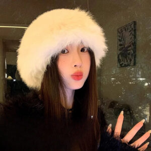 Wholesale Fur Mink Fluffy Lady with A Plush Hat Around Her Head