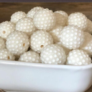 862c8e7124d418a1920f614aee690a89 Wholesale 20MM Resin Off-white Transparent Diamond Ball Beads