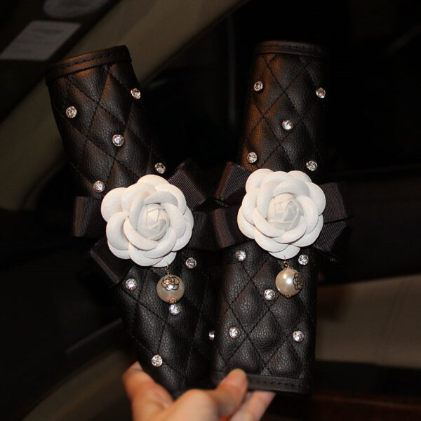 Wholesale Car Camellia Shoulder Cover Diamond Seat Belt Shoulder Cover Gear Handbrake Inner Set Rearview Mirror Leather Decor