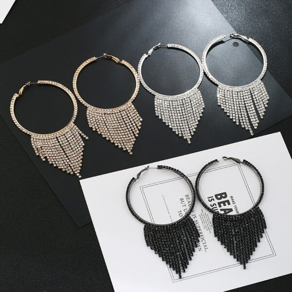 Wholesale Tassel Rhinestone Claw Chain Alloy Earrings