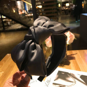 Chiffon cross dark gray