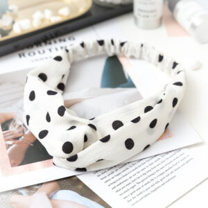 Jc05 large polka dot white