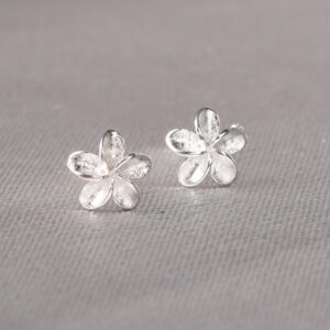 013 Five-petal flower / 925 ear needles