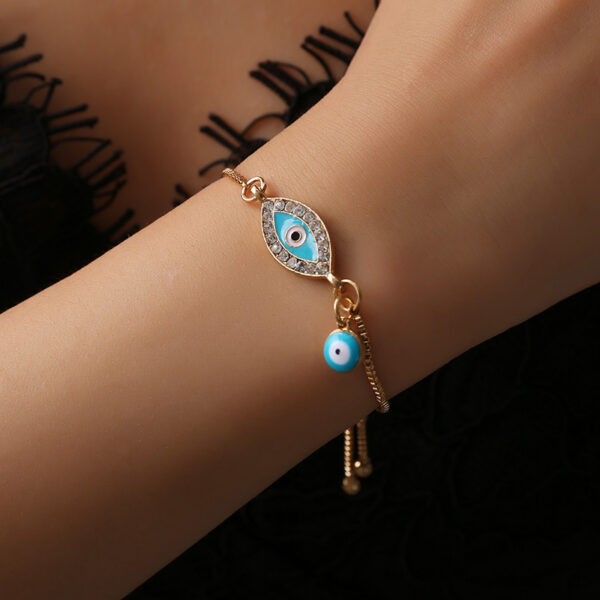 Wholesale Devil Eye Diamond Alloy Bracelet