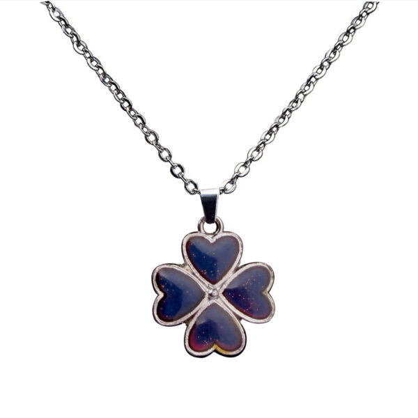 Wholesale Four Leaf Clover Petal Temperature Sensitive Color Changing Pendant Necklaces