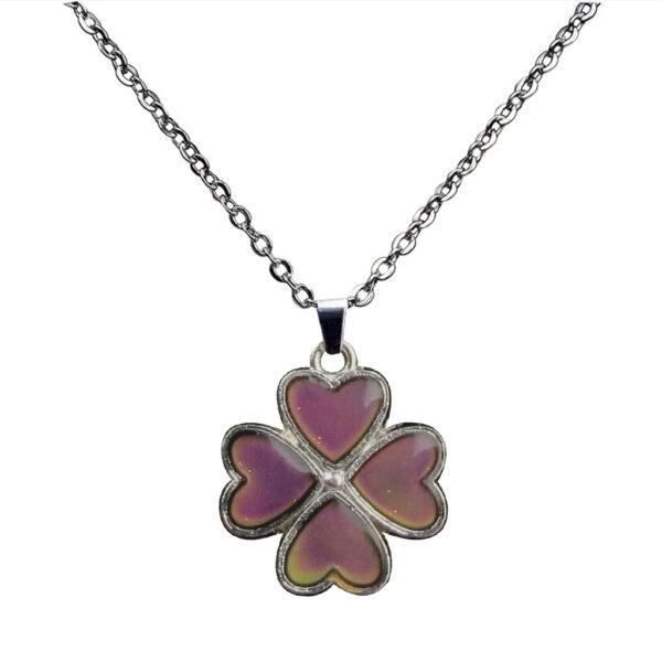 Wholesale Four Leaf Clover Petal Temperature Sensitive Color Changing Pendant Necklaces