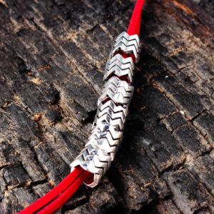 Water ripple red rope