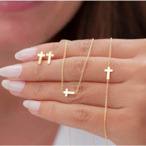 Wholesale Fashion Simple Niche Design Cross Earrings Bracelet Necklace Advanced Design Set