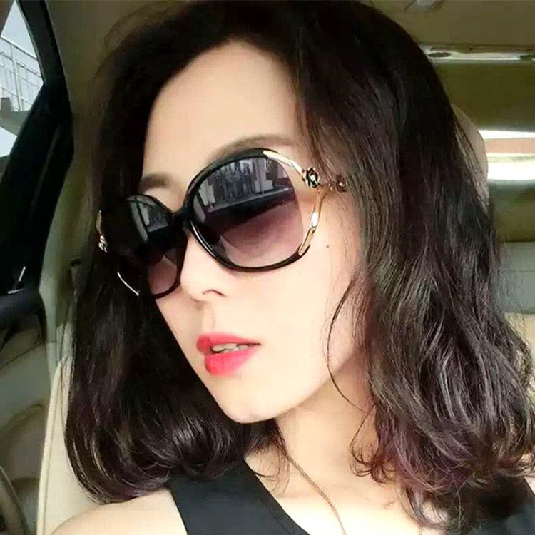 Wholesale Camellia Blossom Paint PC Sunglasses