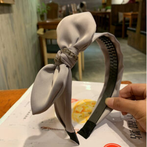 Pure gray rabbit ear with drill