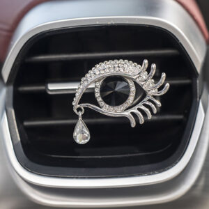 There are fragrant black jewel tears of Angels