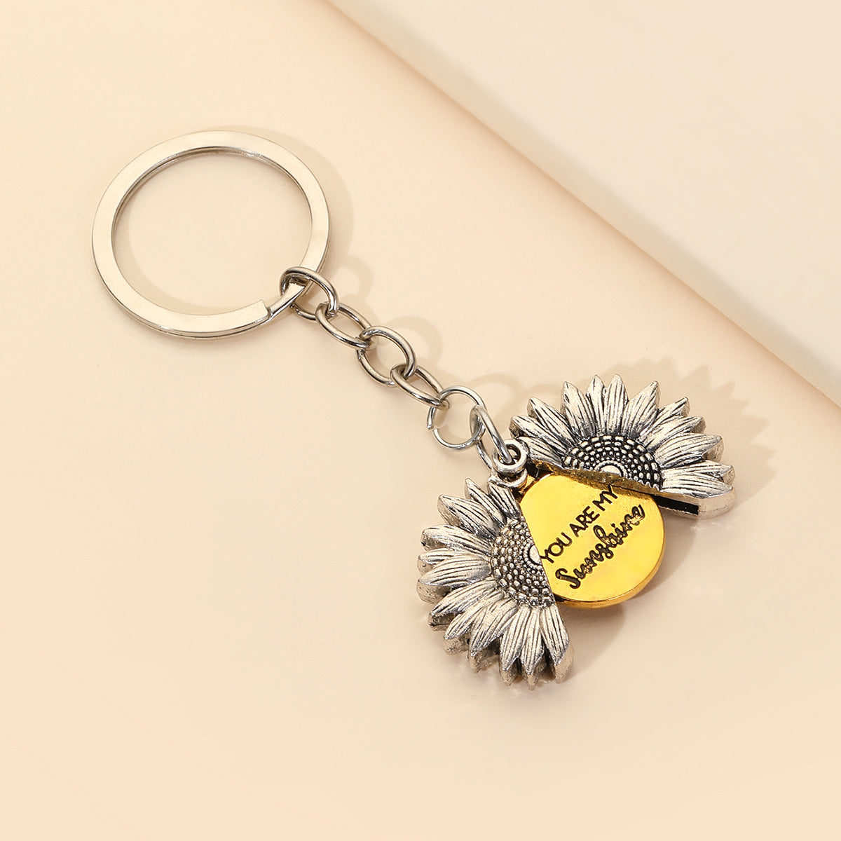 Wholesale Alloy Detachable Suower Keychain