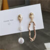 Wholesale Metal Geometric Pearl Earrings Asymmetric Earrings