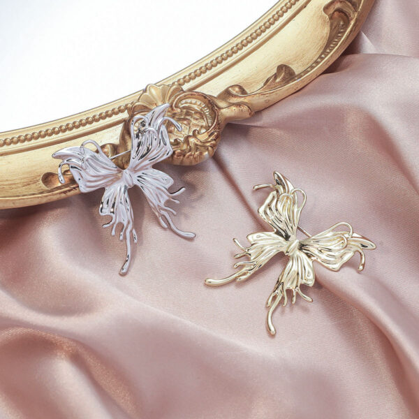 O1CN010fM3GC1Xx0fJ61DtO_2208407172989-0-cib Wholesale Butterfly Brooch