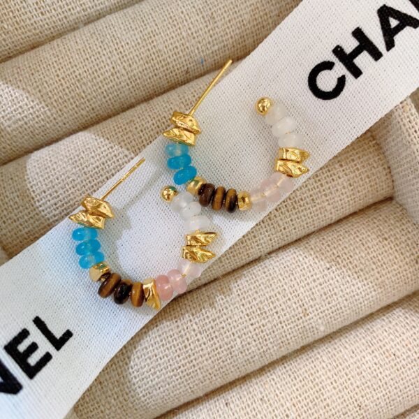 O1CN010fcUQC1GGYW1kicsO_2206484080595-0-cib Wholesale Natural Stone Beads Gold-plated Silver Needle Earrings