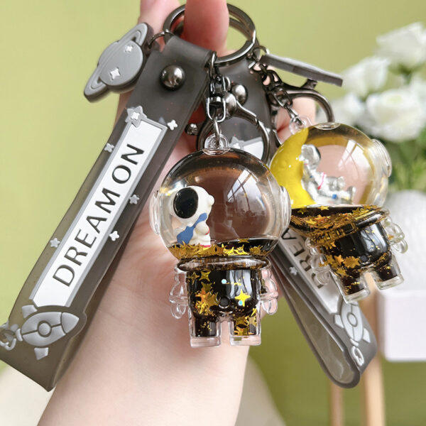 Wholesale Acrylic Creative Oil Floating Astronaut Keychain