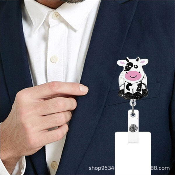 O1CN010k9OjH1Q2UW0zdhmw_2213922901918-0-cib Wholesale Cow Badge Scroll Retractable Keychain