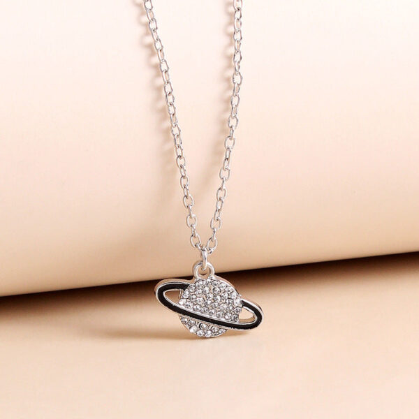 O1CN010r0h1X20yUnm5s5mX__4103126918-0-cib Wholesale Zinc Alloy Saturn Diamond Pendant Necklace