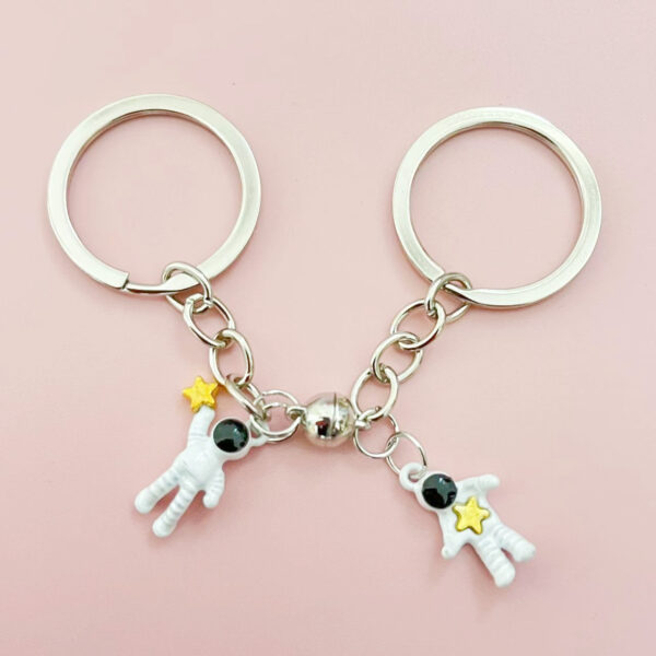 Wholesale Astronaut Star Magnetic Keychain Spaceman Keychain