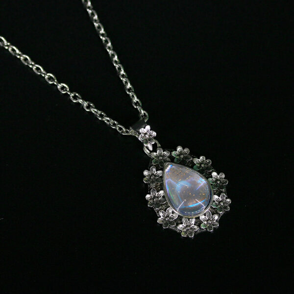 Wholesale Boho Vintage Flower Imitation Moonstone Necklace