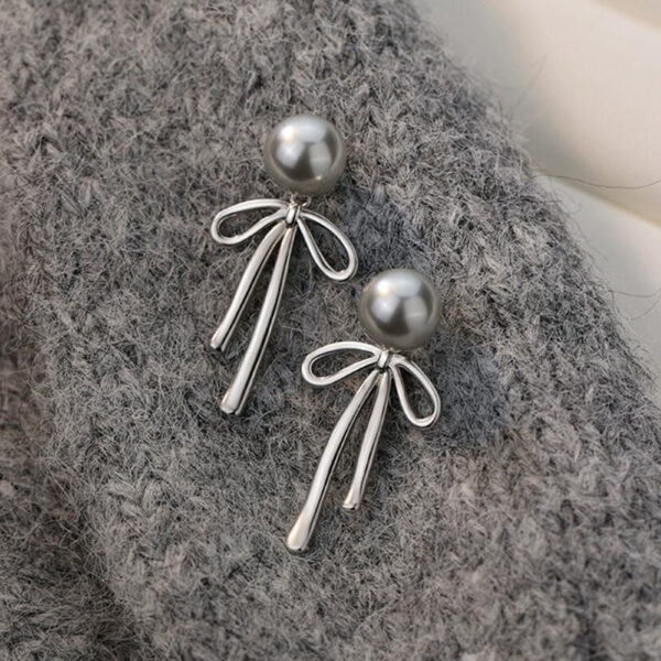 Wholesale Vintage Pearl Bow Metal Stud Earrings
