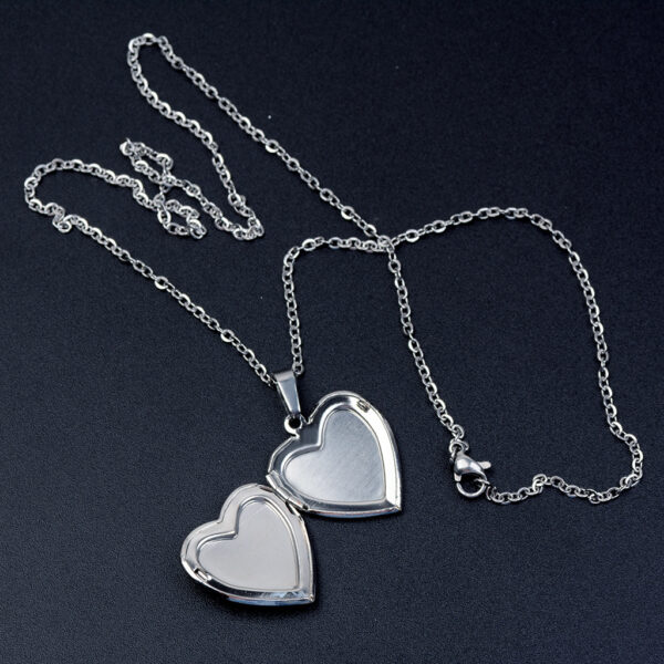 O1CN011QsMzK2C27dzfussb_947518415-0-cib Wholesale Stainless Steel Chain Love Photo Box Temperature Sensitive Color Changing Necklaces
