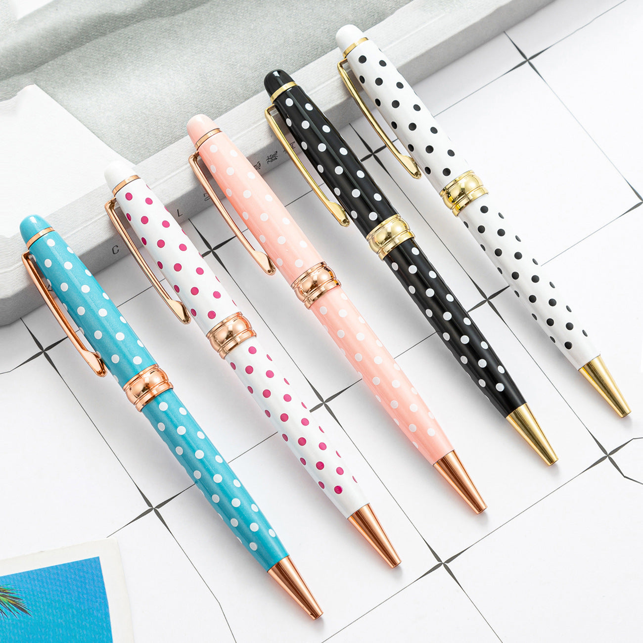 Wholesale Whole Pens Cute Dot Metal Pen Fashionable Oice Pen