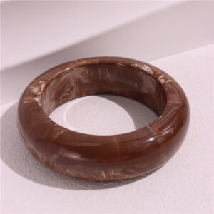 Brown and white smudged inner diameter is about 6.6cm