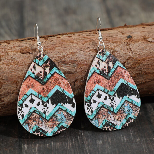 Wholesale Vintage Western Cow Pattern Droplet Leather Earrings