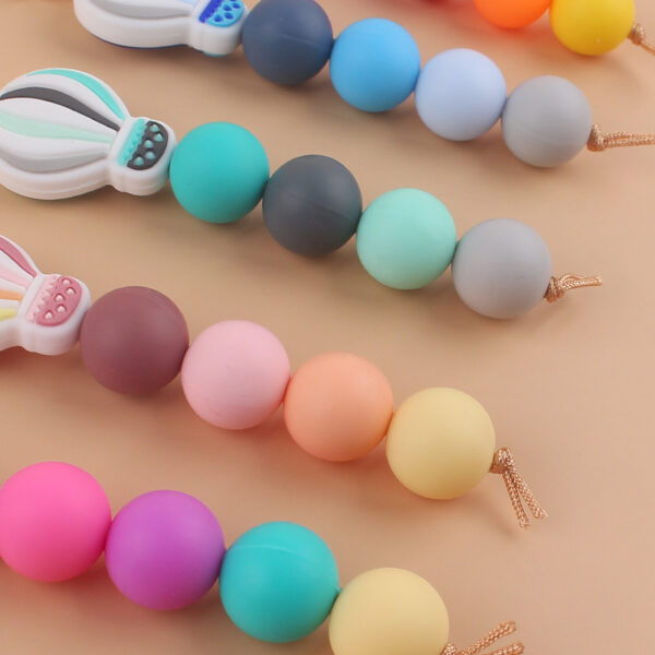 Wholesale Cartoon Hot Air Balloon Silicone Handmade Beaded Keychain