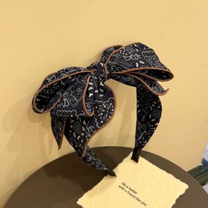 F789-dark blue cashew flower