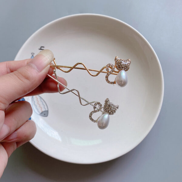 Wholesale Rhinestone Pearl Cat Flower Hair Clips