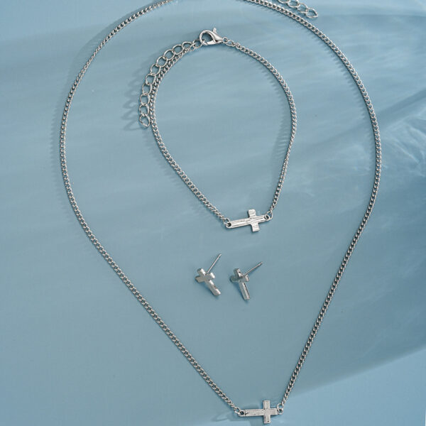 Wholesale Fashion Simple Niche Design Cross Earrings Bracelet Necklace Advanced Design Set