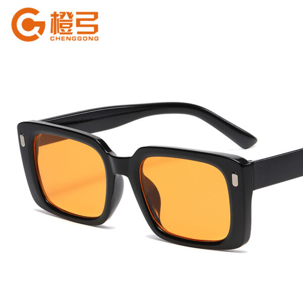 O1CN012JUsw21Y809UlxP86_2208807593013-0-cib Wholesale PC Small Box Rice Nail Sunglasses