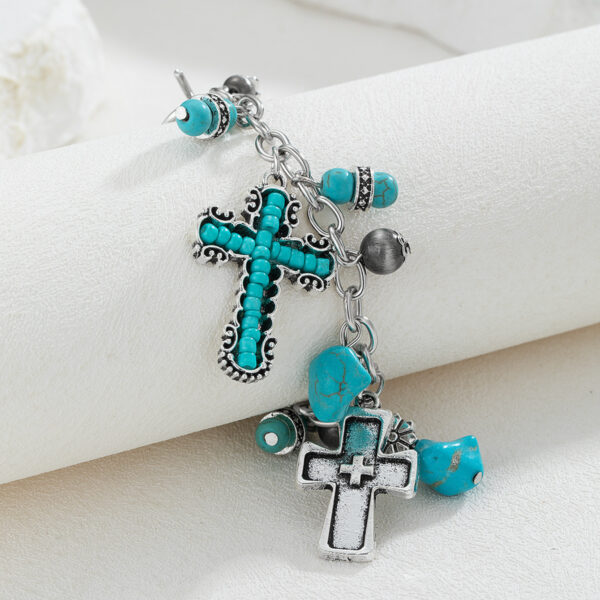 Wholesale Turquoise Antique Cross Bead Carving Silver Turquoise Vintage Style Irregular Fashion Bracelet
