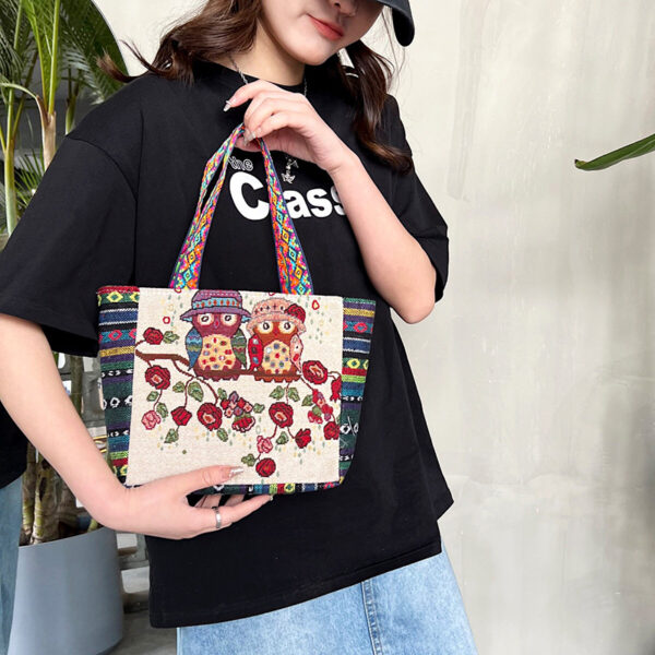 Wholesale Ethnic Style Embroidered Canvas Bag
