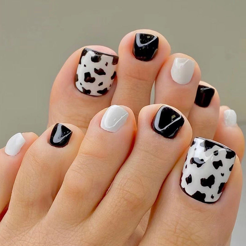Wholesale Black & White Leopard Foot Nail Stickers