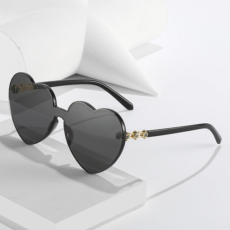 Wholesale PC Frameless Heart Shaped Sunglasses