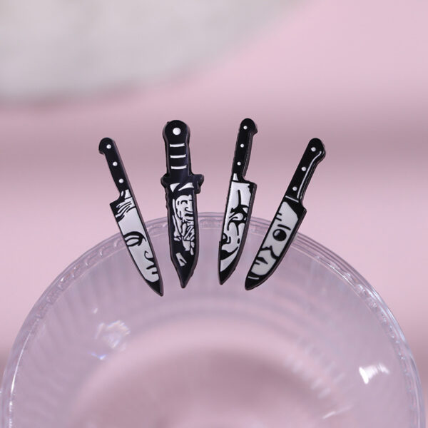 Wholesale Creative Dagger Ghost Face Shape Halloween Skull Metal Brooch