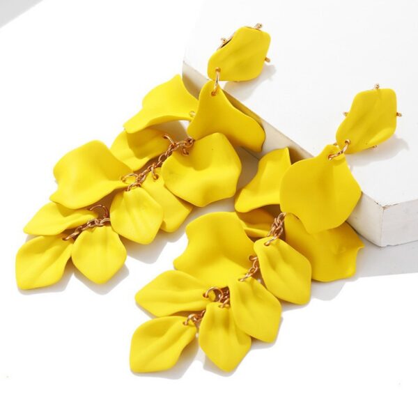 O1CN012gSJyh1o5kCr1ylDi_2200827845174-0-cib Wholesale Exaggerated Rose Petals and Leaves Long Earrings