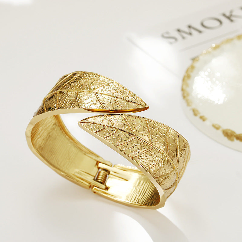 Wholesale Non-fading Leaf Sier Adjustable Alloy Bracelet